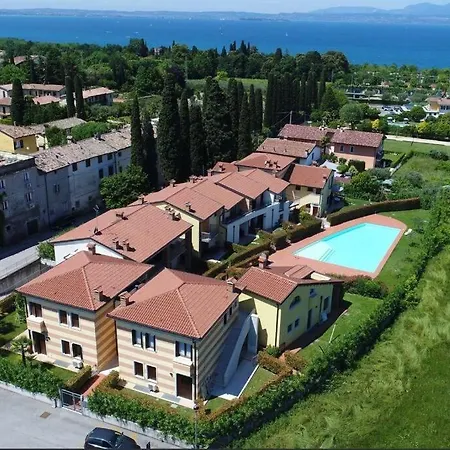 3 Bedroom Villa, Garda Сasa de vacaciones *